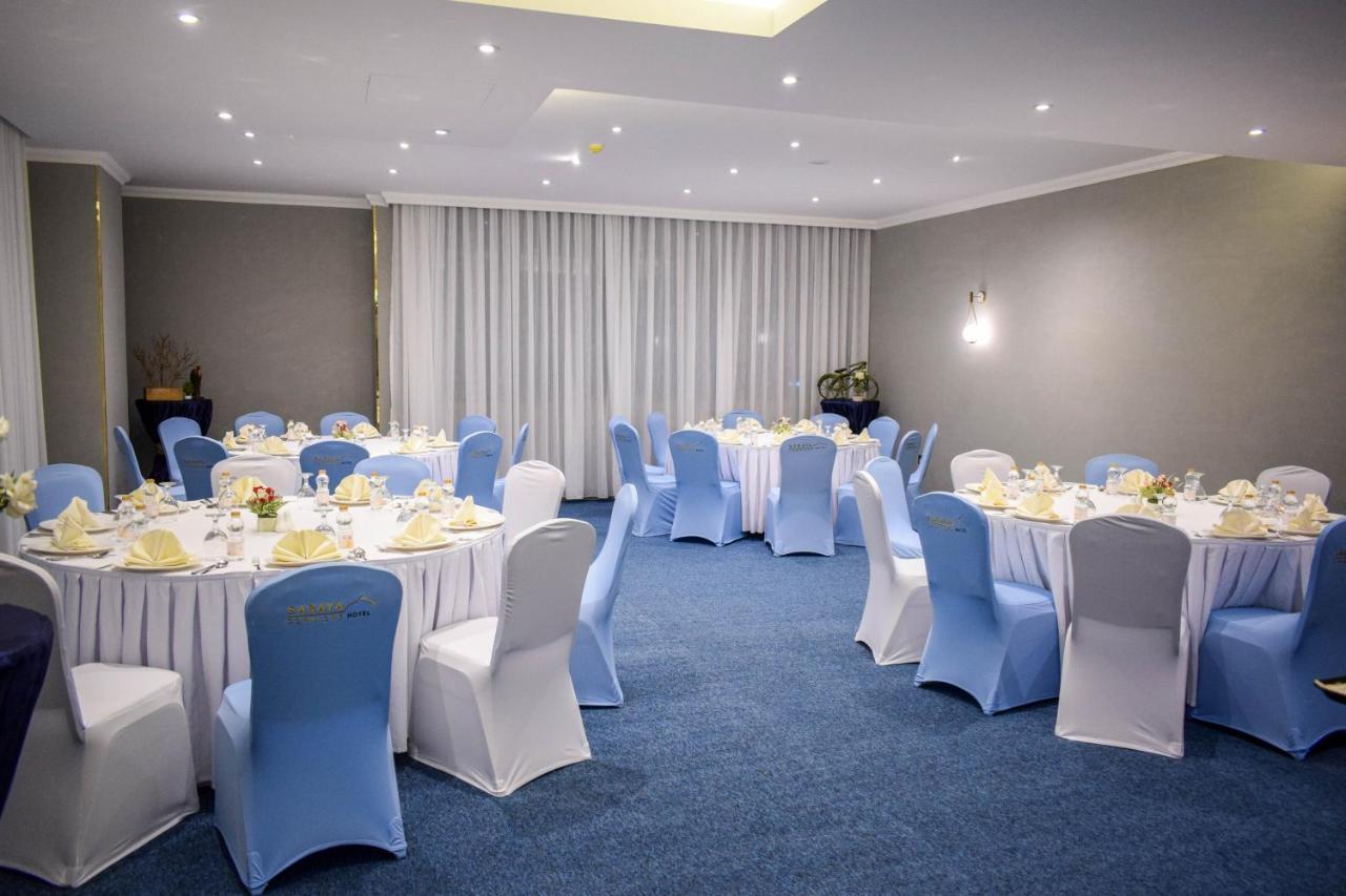 Saraya Corniche Hotel Doha Exterior foto The Blue Room at the Radisson Blu Hotel, Dublin Airport