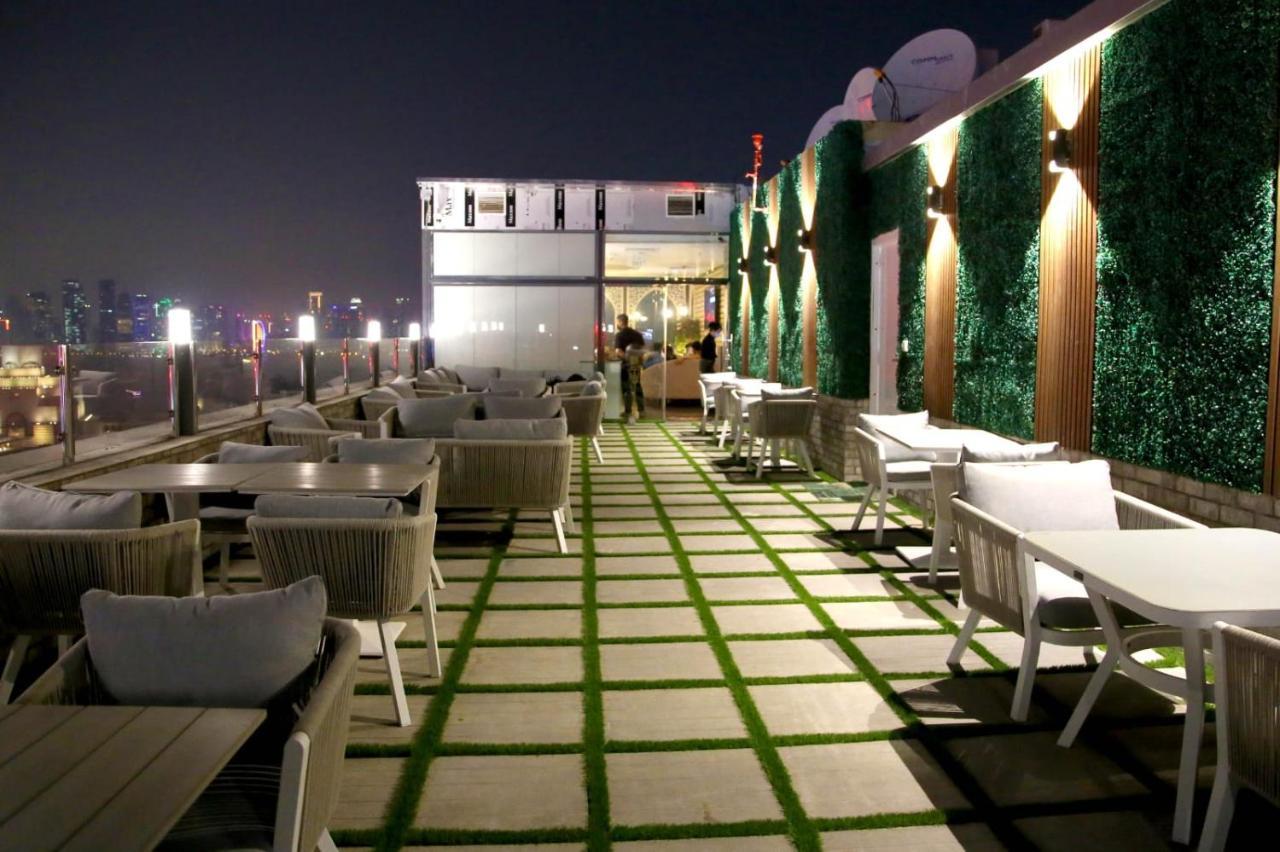 Saraya Corniche Hotel Doha Exterior foto Rooftop bar in Bangkok