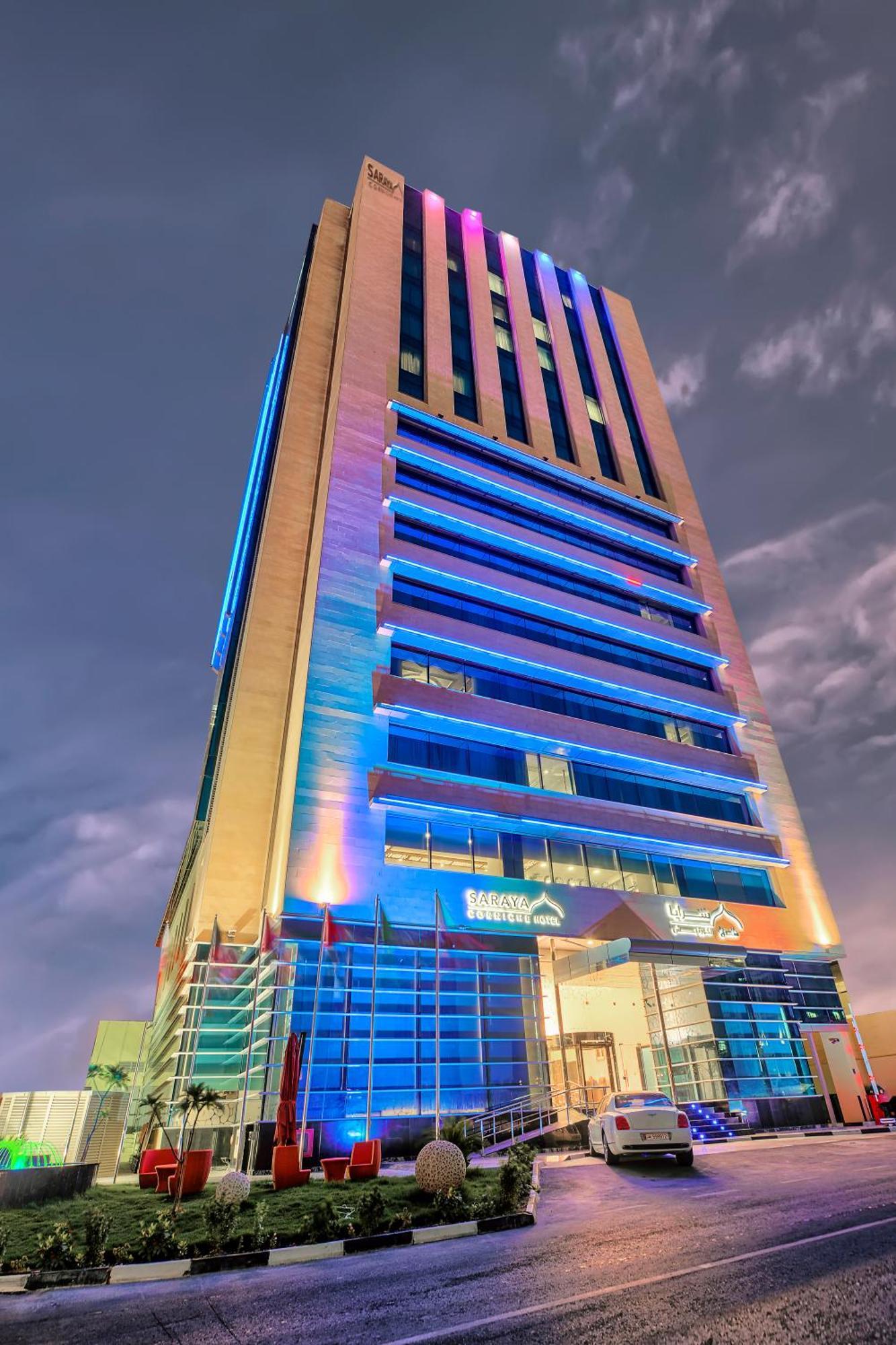 Saraya Corniche Hotel Doha Exterior foto